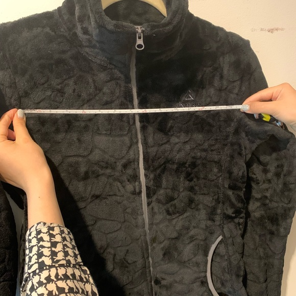 High Quality Fleece Jacket - Picture 8 of 10